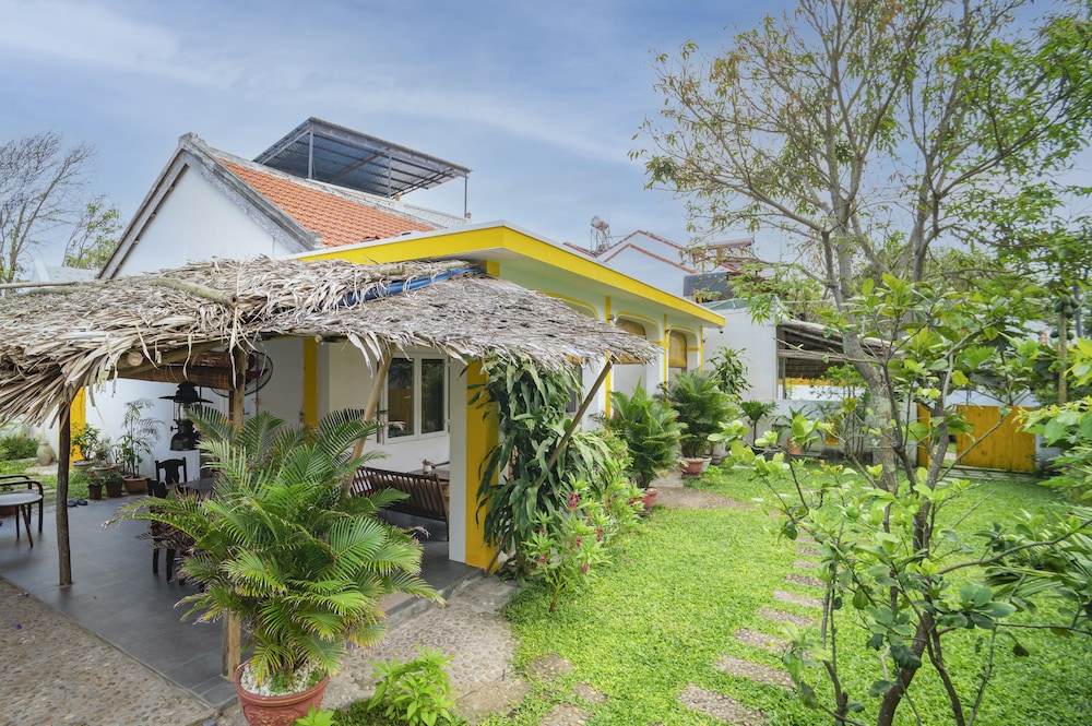 Be's Beach House An Bang — 4-Star Luxury Hotel in Da Nang, Vietnam