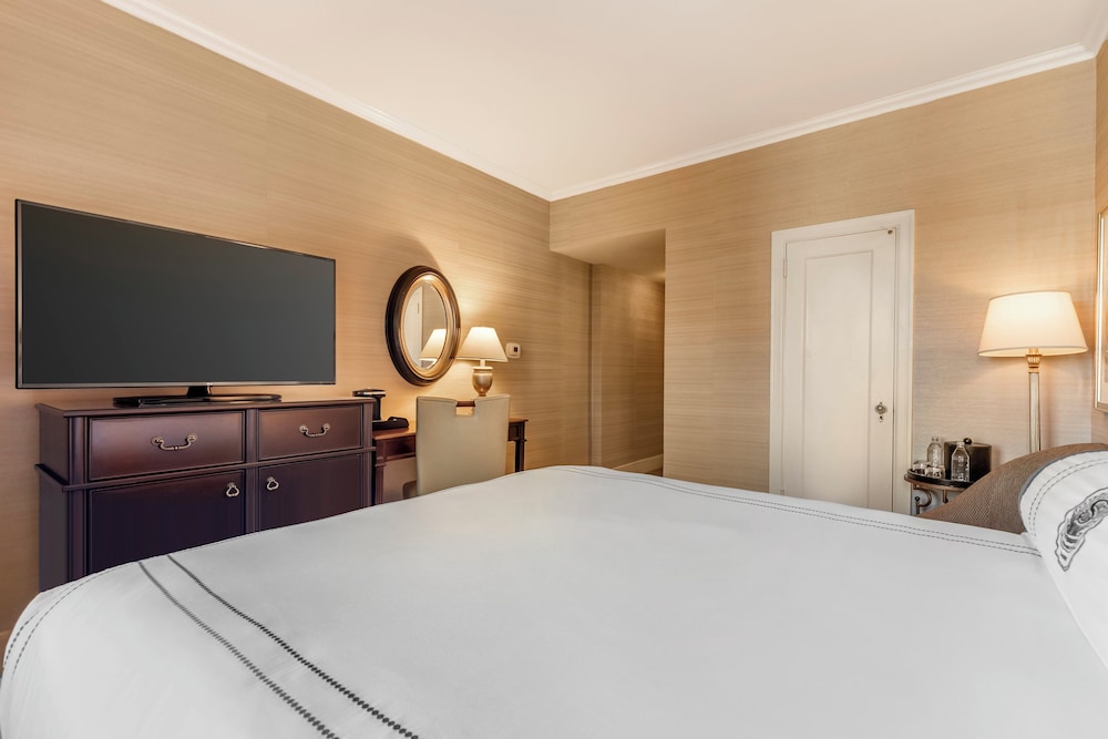 Omni Shoreham Hotel - photo 26