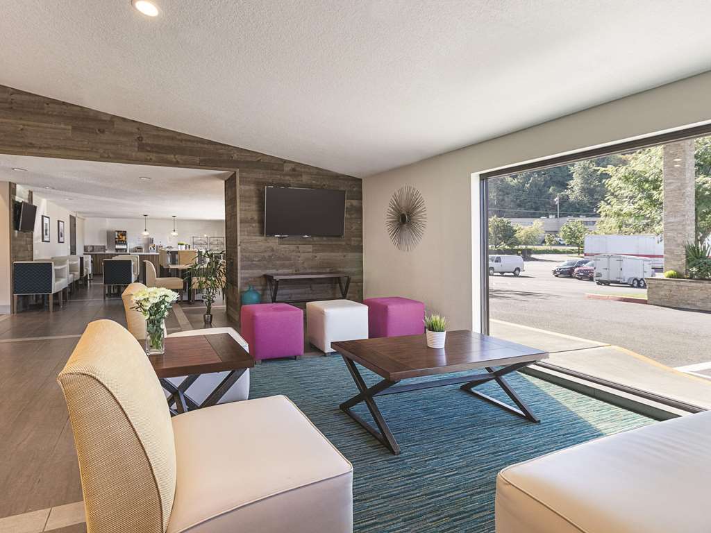 La Quinta Inn & Suites by Wyndham Portland NW - photo 6