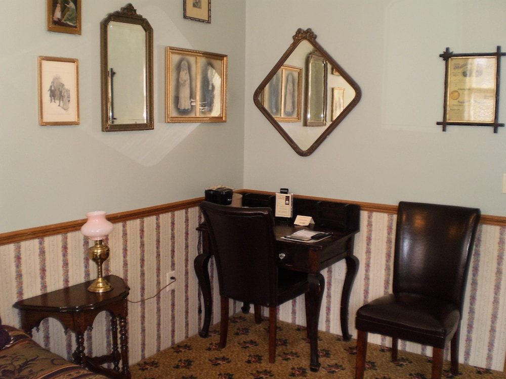 Hotel Millersburg - photo 49