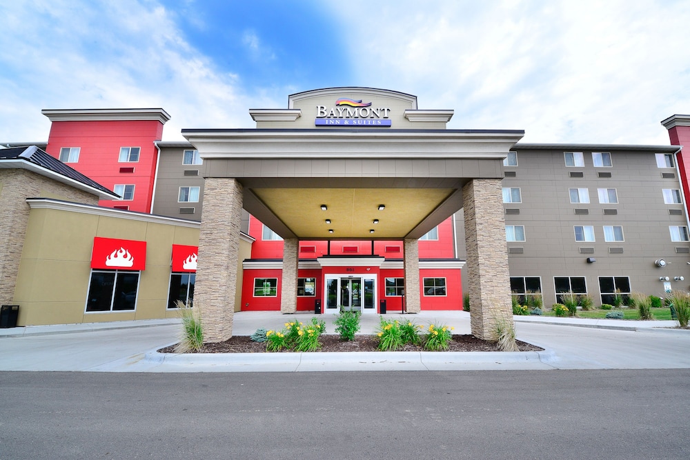 Baymont by Wyndham Grand Forks - photo 45