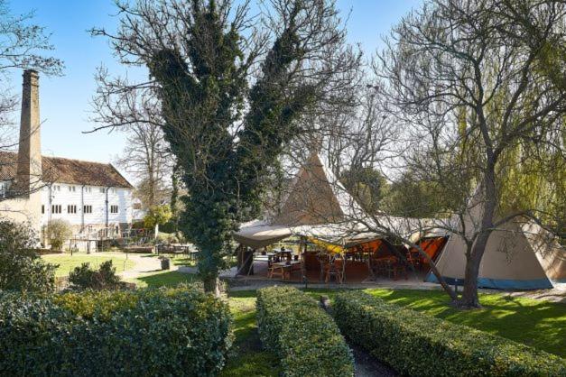 Tuddenham Mill Luxury Hotel — hotel in Bury St Edmunds