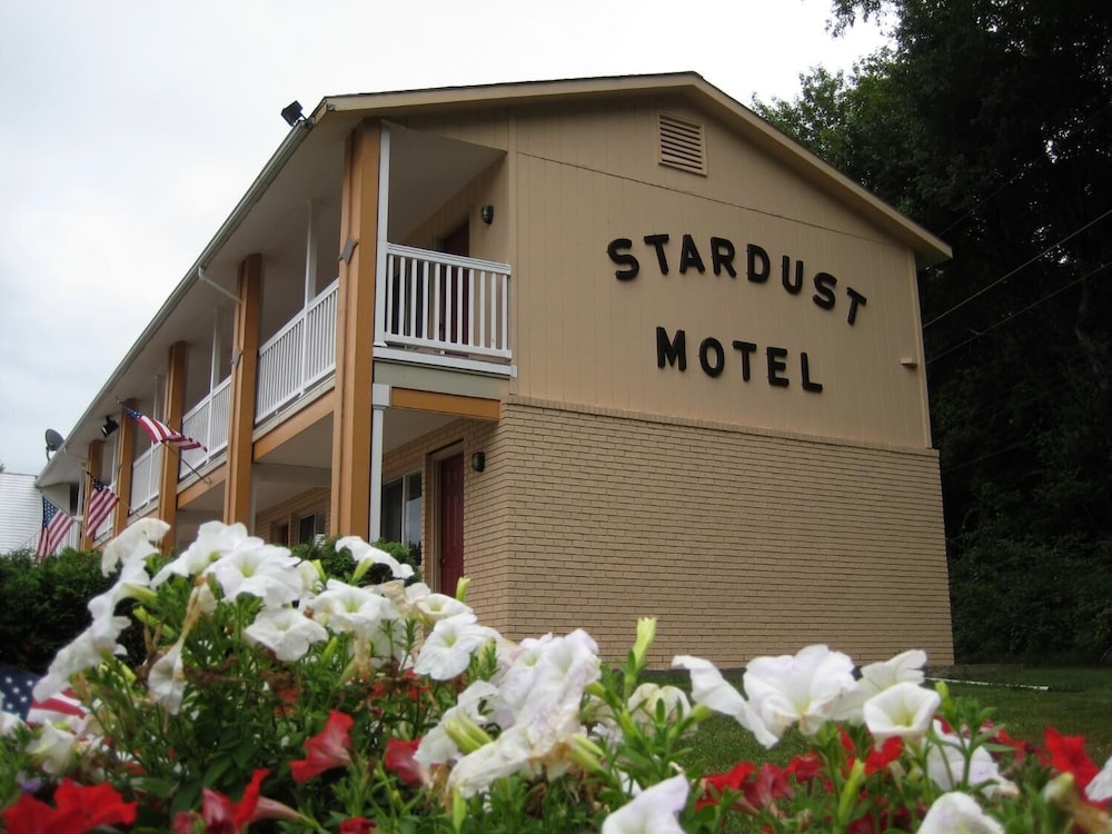Stardust Motel — hotel near Westerly State Airport