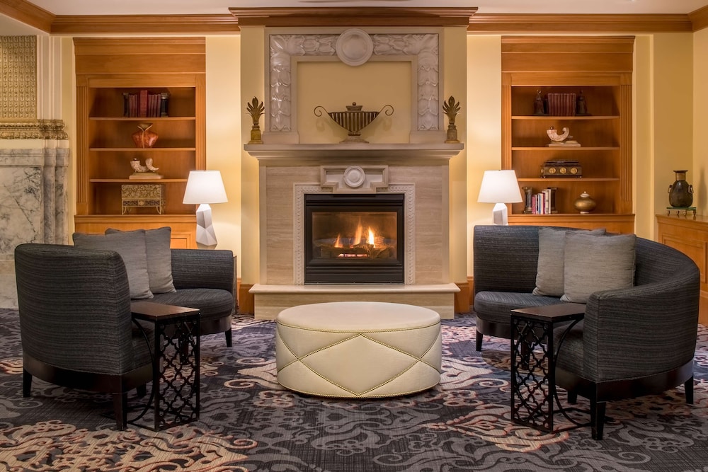 Embassy Suites by Hilton Portland Downtown - photo 5