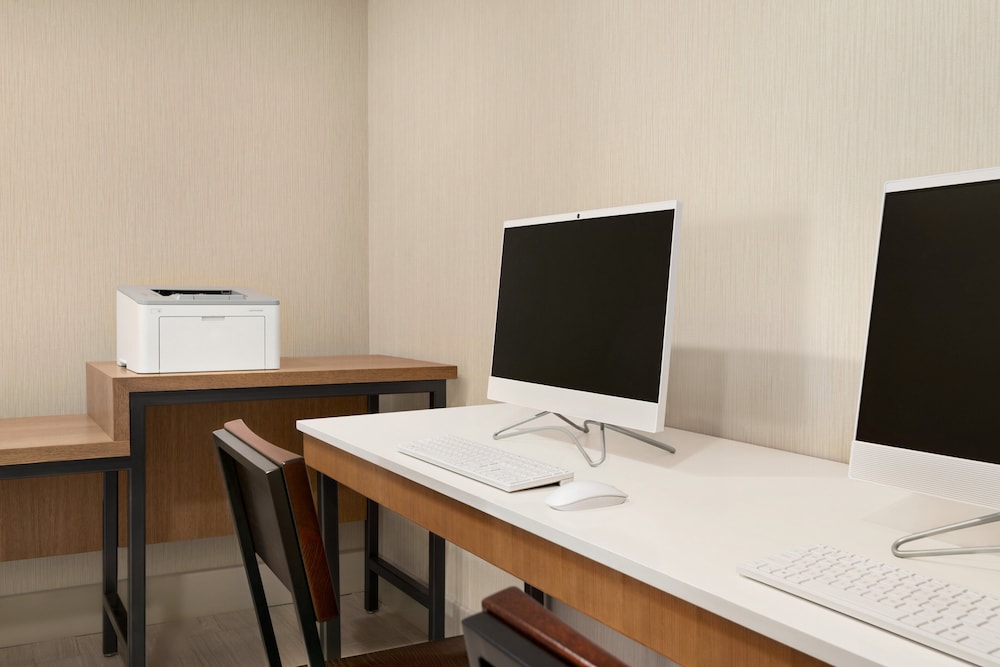 Holiday Inn Express & Suites McAlester by IHG - photo 21