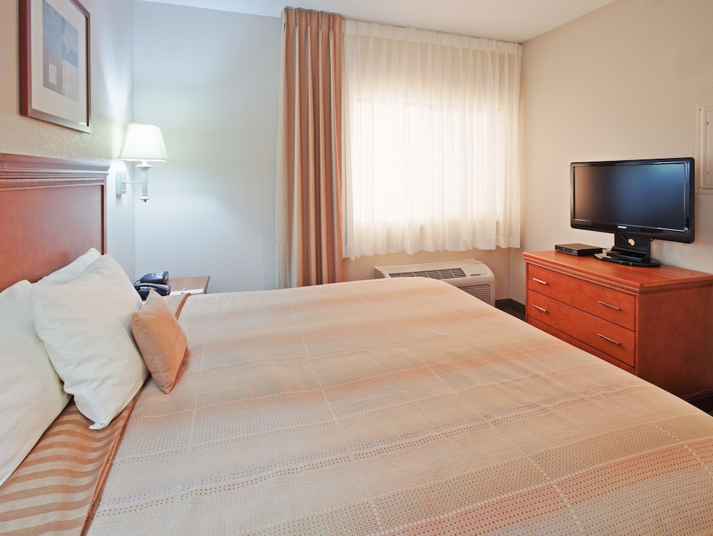 Candlewood Suites Turlock by IHG - photo 8