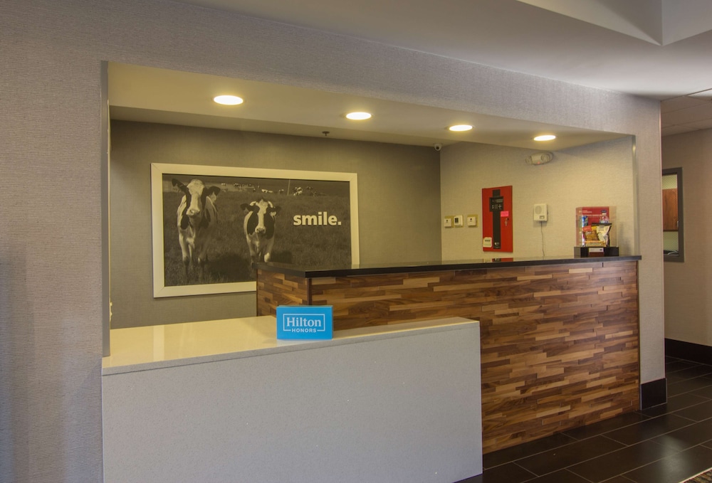 Hampton Inn Medina - photo 4