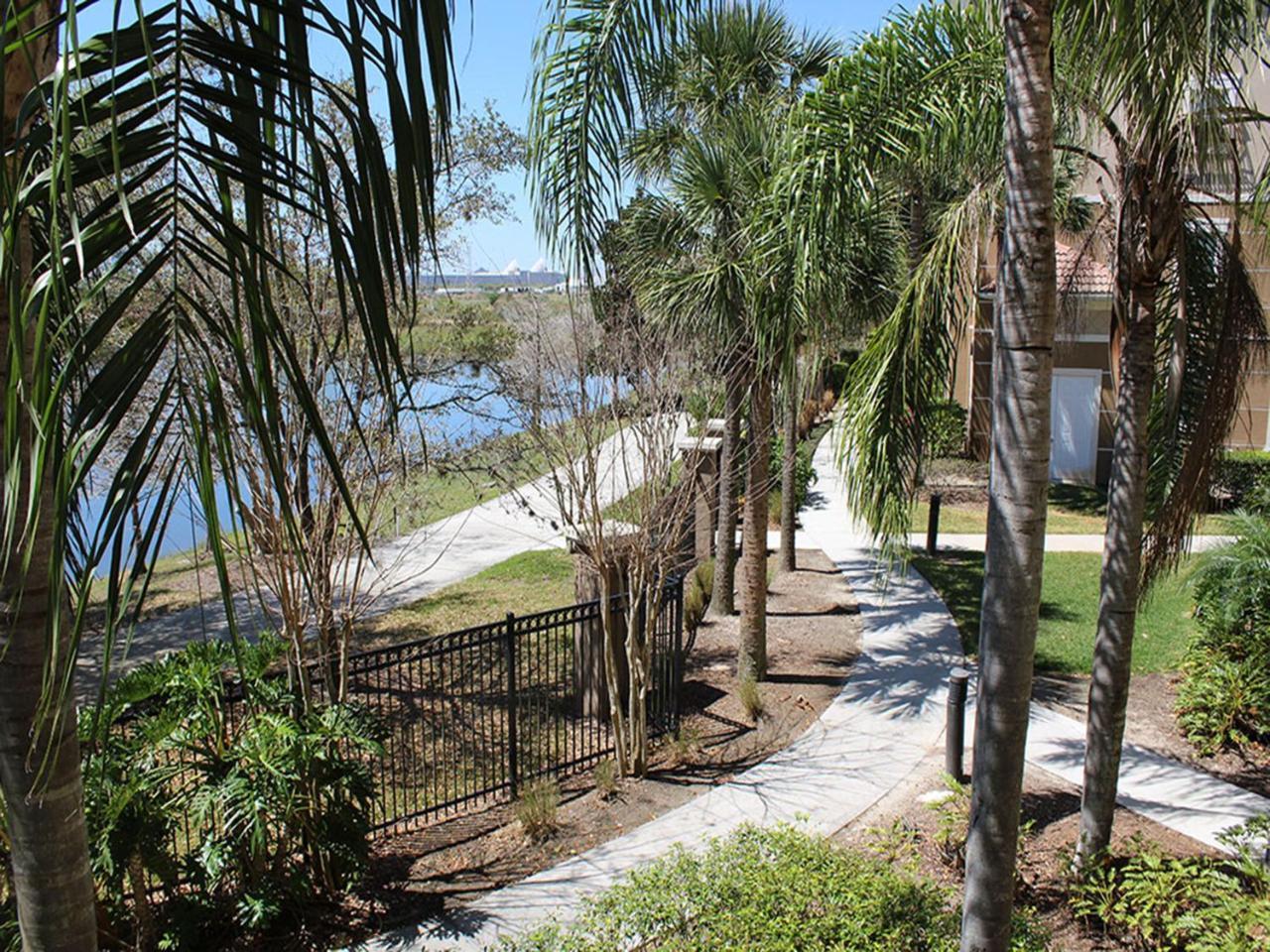 210 Disney Universal Convention Center — 4-Star Luxury Hotel in Orlando, United States