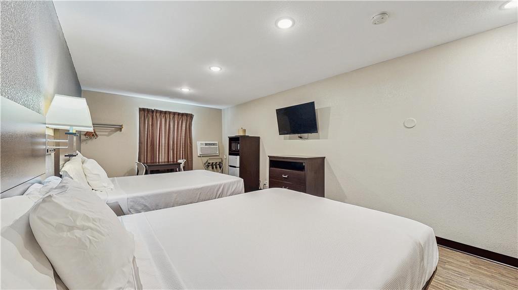 Red Lion Inn & Suites Olathe Kansas City - photo 15