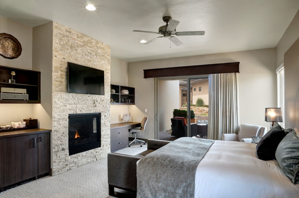Garden of the Gods Resort and Club - photo 7