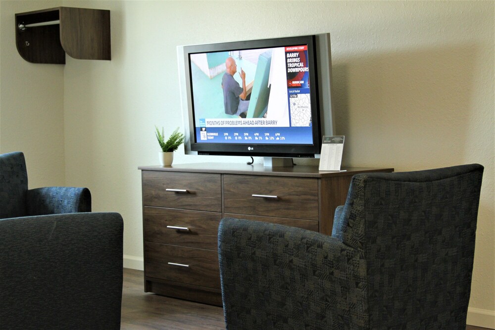 Stay Plus Extended Stay Suites - photo 18