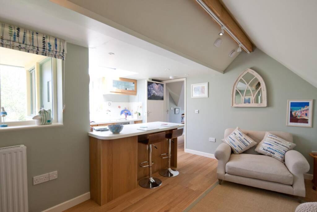 Bentley Rise — 4-Star Luxury Hotel in Lyme Regis, United Kingdom