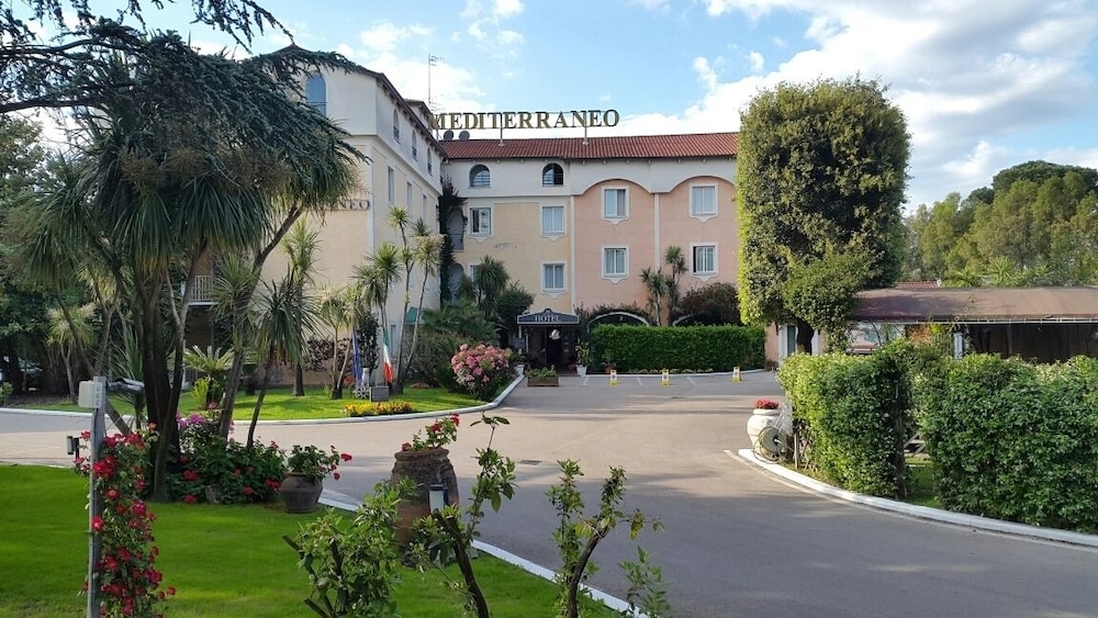 Hotel Mediterraneo — hotel in Giugliano In Campania