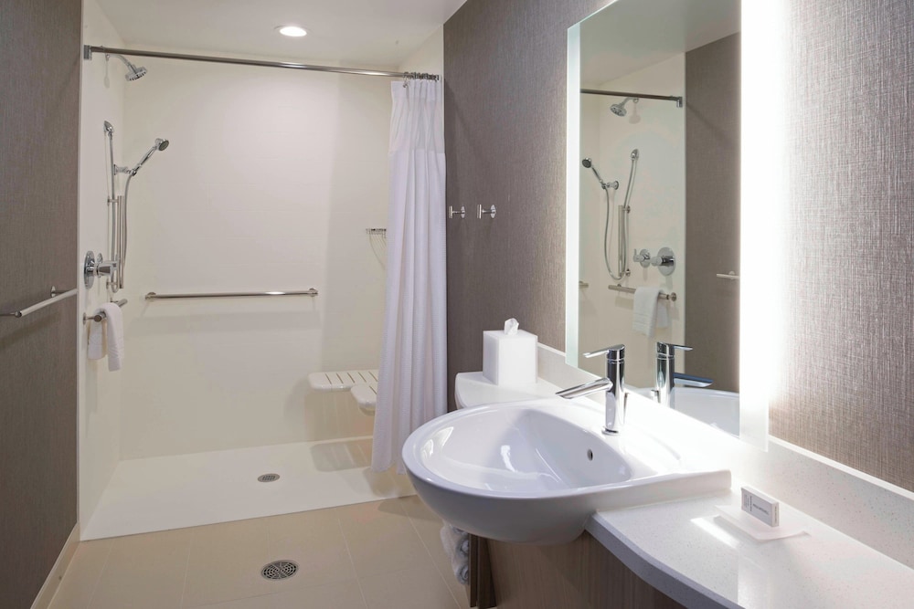 SpringHill Suites by Marriott East Lansing University Area - photo 15