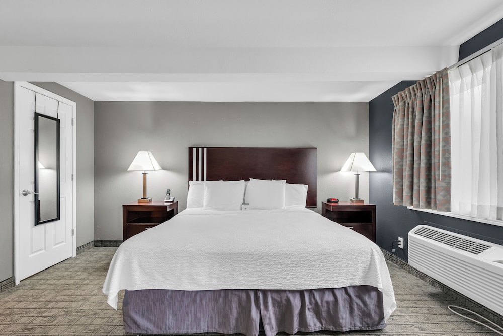 Eastlake Suites Hotel & Conference Center By OYO Urbana - photo 17