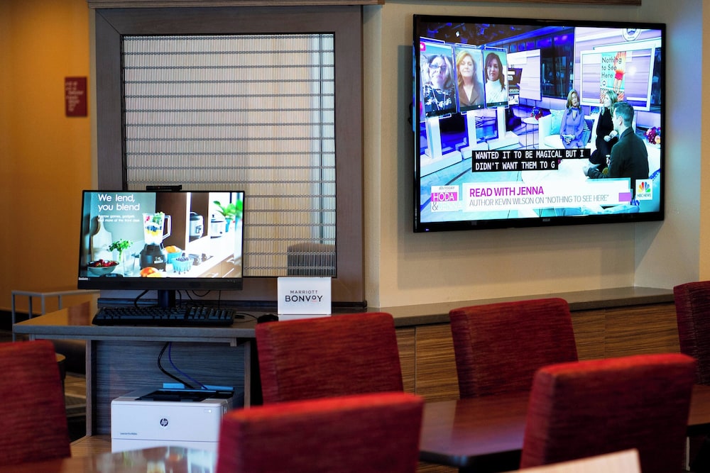 TownePlace Suites by Marriott Greensboro Coliseum Area - photo 24