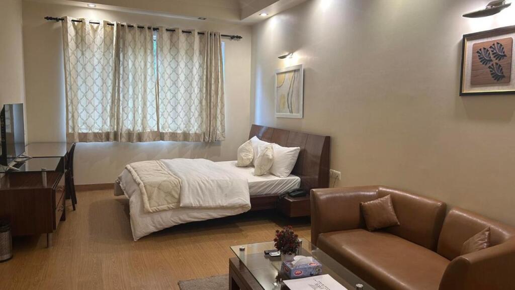 Enkay Suites DLF CyberCity