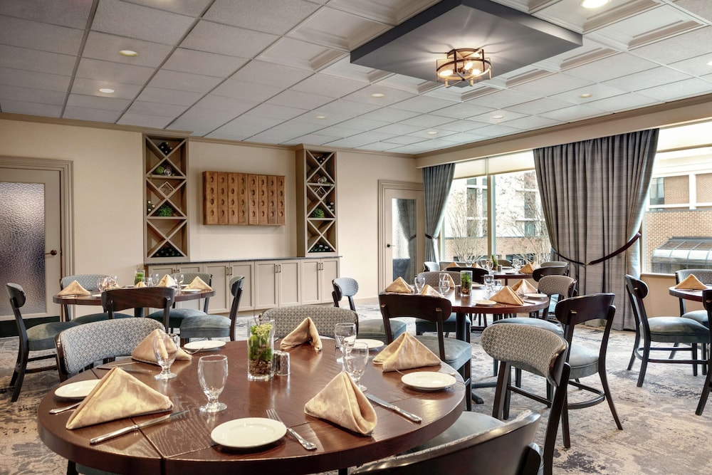 Doubletree by Hilton McLean Tysons - photo 53