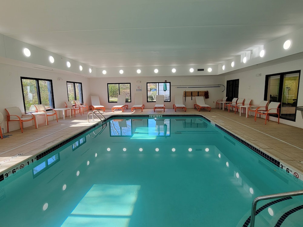 Holiday Inn & Suites Ann Arbor Univ Michigan Area by IHG - photo 31