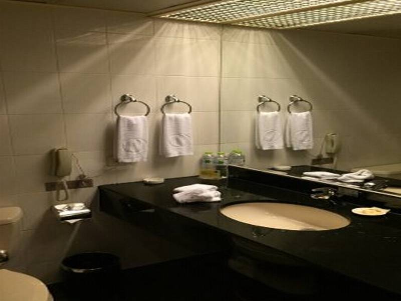 New Era Hotel — 4-Star Luxury Hotel in Nanjing, People's Republic of China