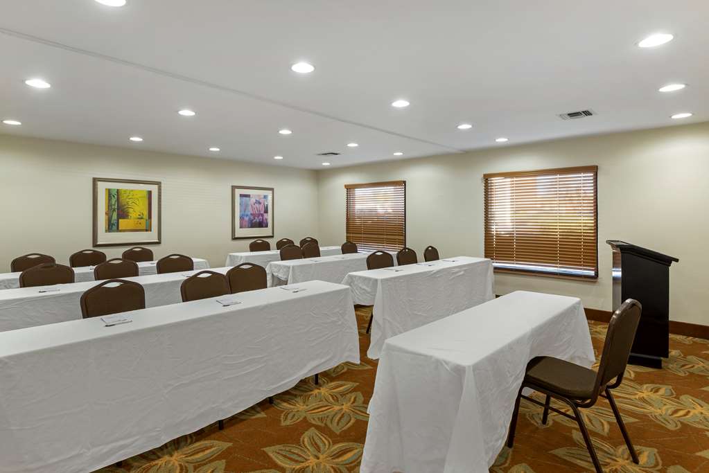Best Western PLUS Executive Hotel - photo 29
