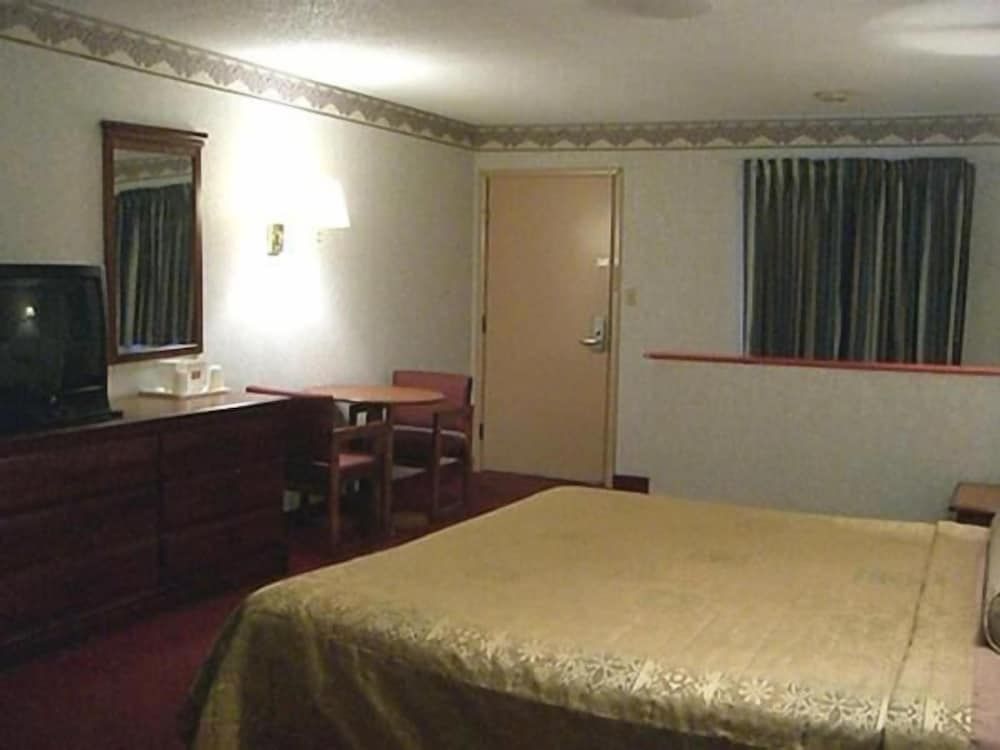 Red Carpet Inn Williamstown - photo 7