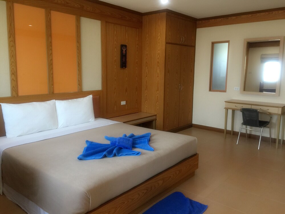 Jetty Place — Ko Lanta — photo 2
