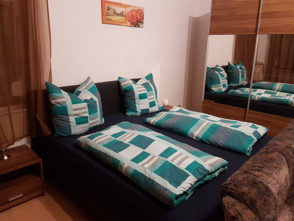 Ferienwohnung in Diehlo — 4-Star Luxury Hotel in Eisenhuettenstadt, Germany