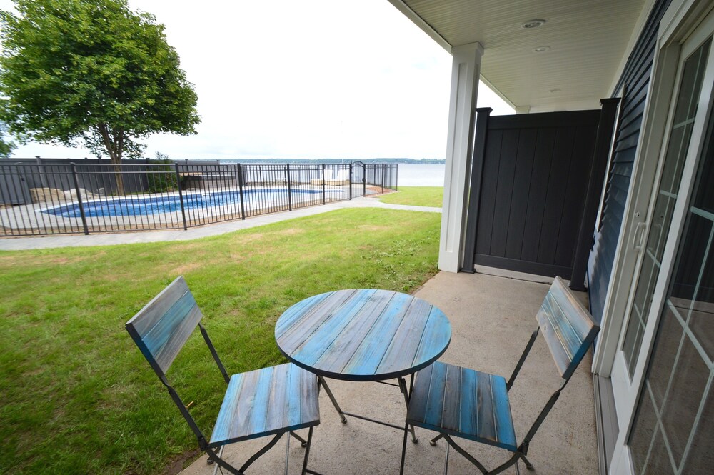 Waters Edge B&B Resort - photo 17