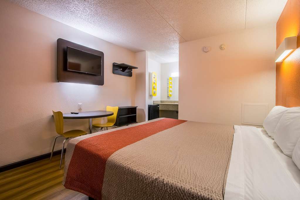 Motel 6 Ashland OH - photo 8
