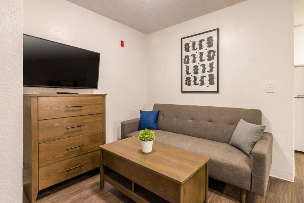 InTown Suites Extended Stay Select Woodstock GA - photo 19
