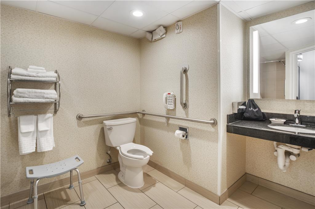 Best Western Plus Keene Hotel - photo 37