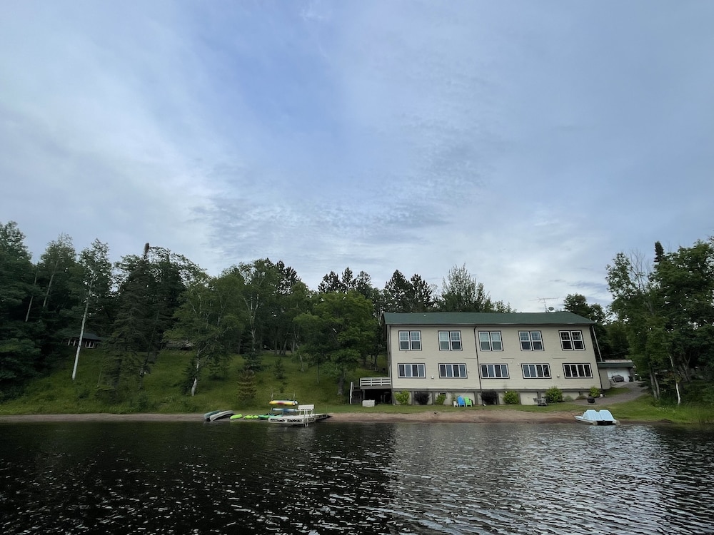 Hanging Horn Lakeside Resort - photo 101
