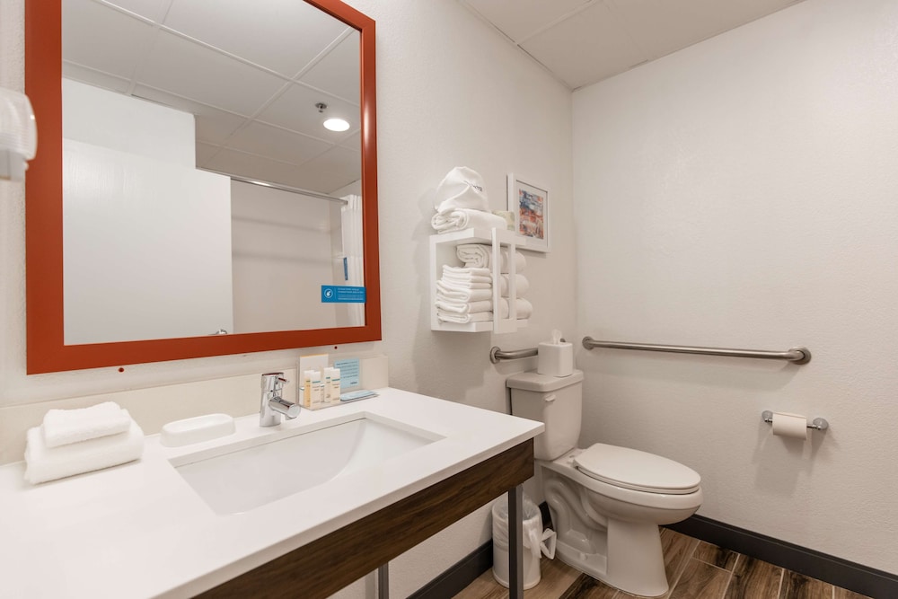 Hampton Inn by Hilton of Kuttawa Eddyville - photo 43
