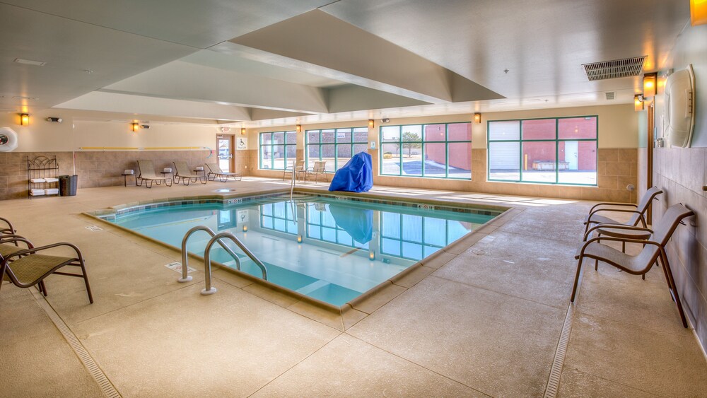 Holiday Inn Express Wichita South by IHG - photo 21