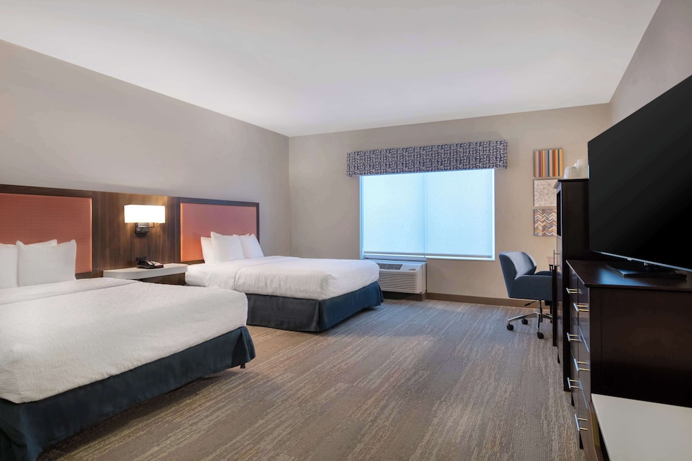 Hampton Inn & Suites Harvey New Orleans West Bank - photo 11
