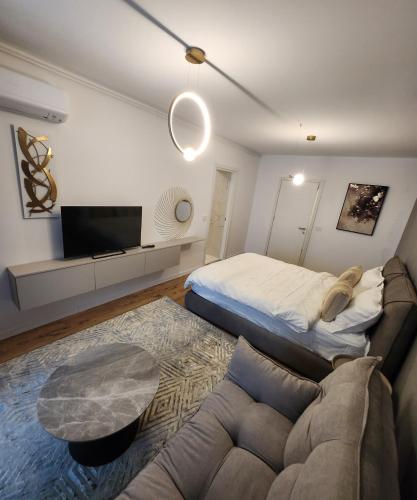 Stylish Studio in Ivory Residence Pipera Park View — 4-Star Luxury Hotel in Bucharest, Romania