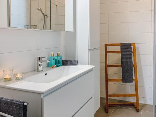 Villa at Veerse Meer with Lake Views — 4-Star Luxury Hotel in Kamperland, Netherlands
