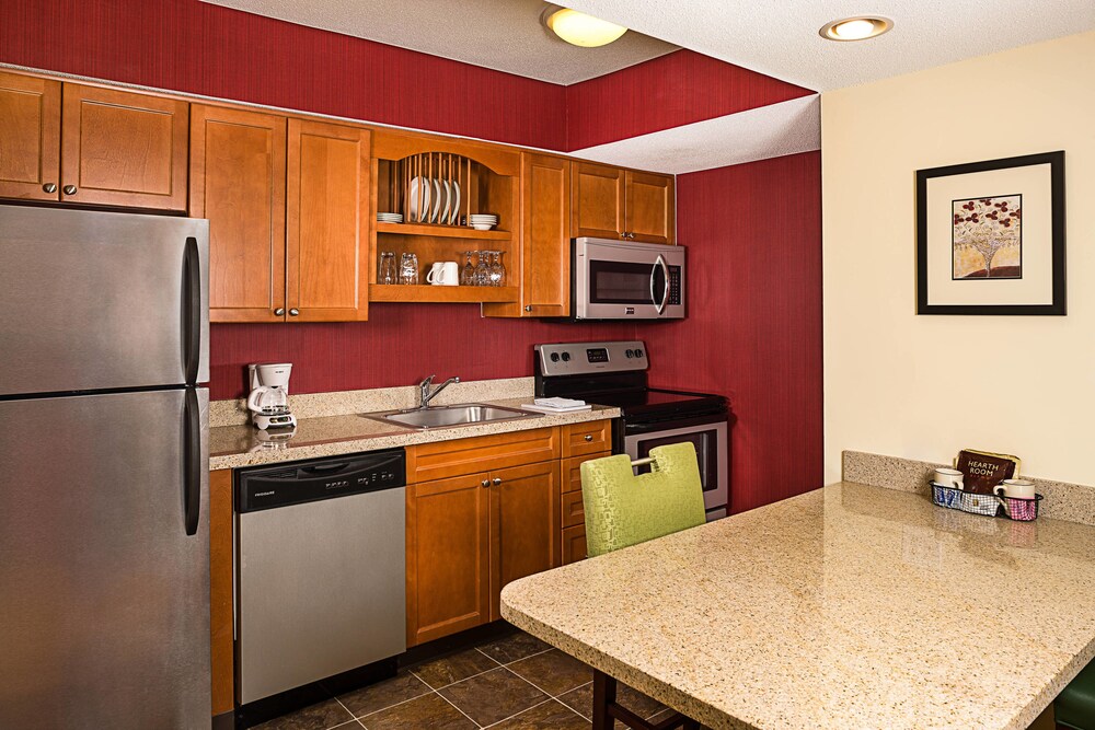 Residence Inn by Marriott Hartford Windsor - photo 6