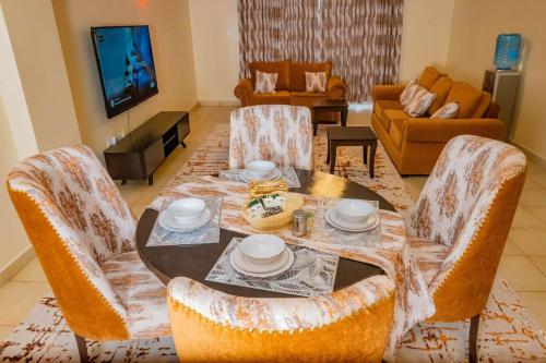 The Light House Nanyuki. Captivating 2 bedroom — 4-Star Luxury Hotel in Nanyuki, Kenya