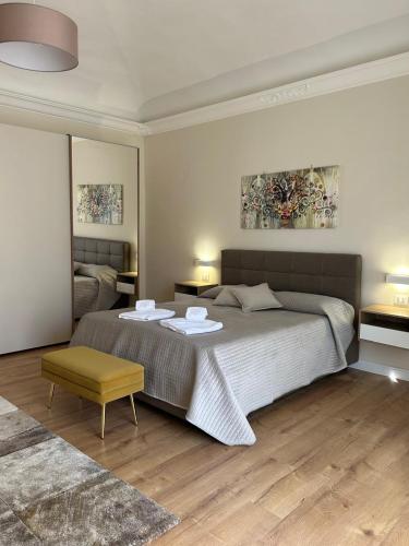 Mart Rental Apartament — 4-Star Luxury Hotel in Palermo, Italy