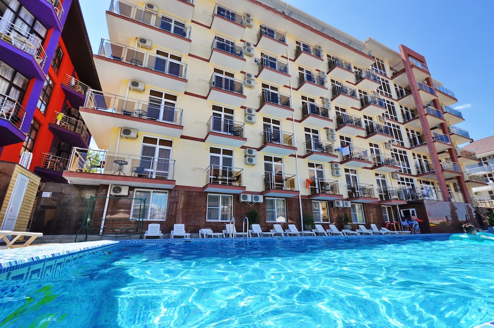 Gala Palmira Hotel in Vityazevo, Russia