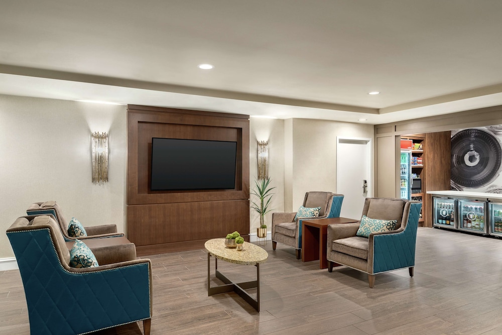 Hampton Inn & Suites New Orleans Downtown - photo 3