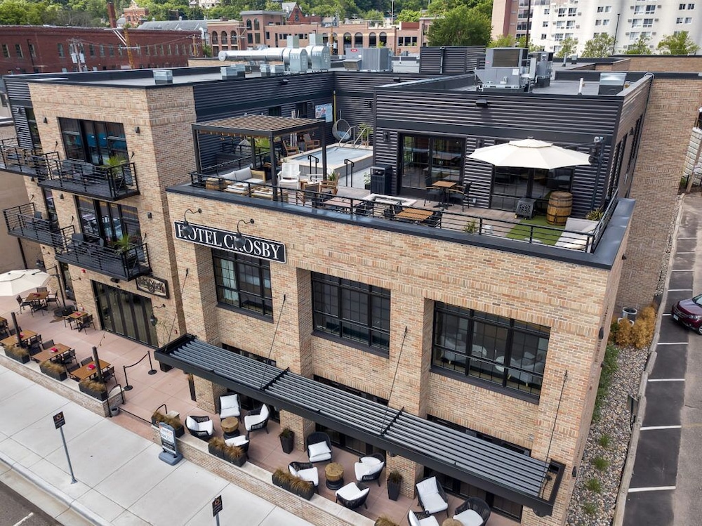 Hotel Crosby — Stillwater