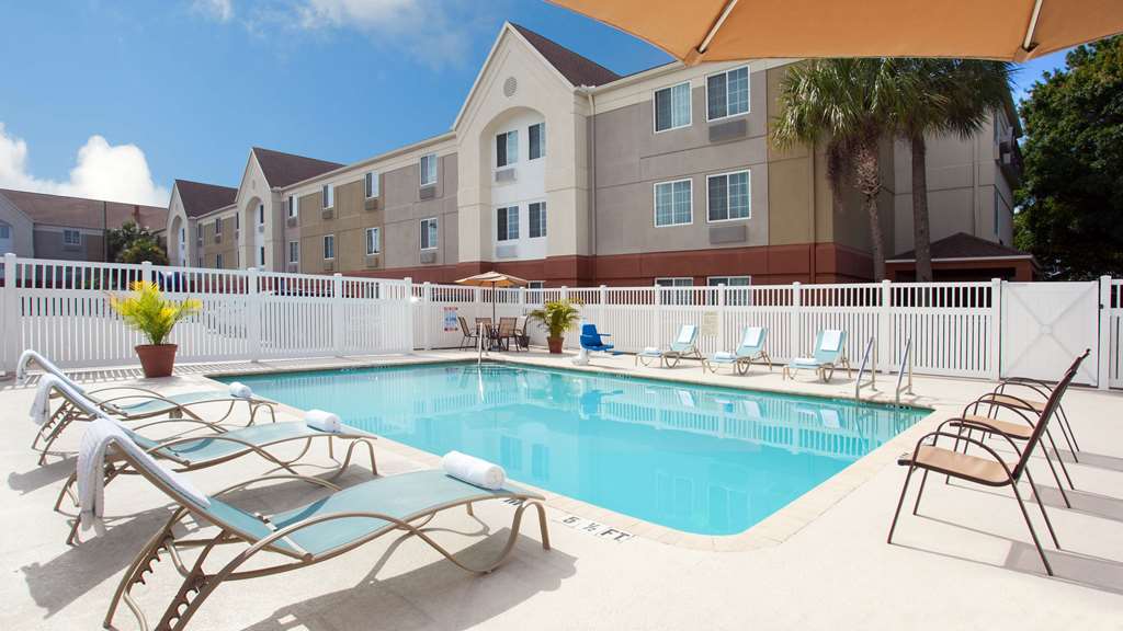 Sonesta Simply Suites Clearwater St. Petersburg - photo 2