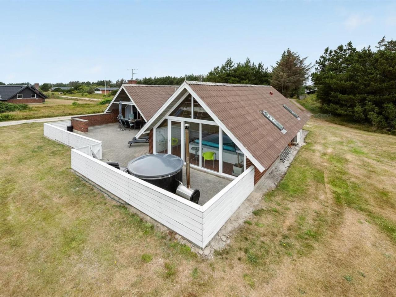 Holiday Home Tuomi 900m from the sea by Interhome — 4-Star Luxury Hotel in Ringkobing, Denmark