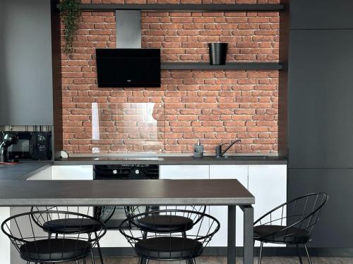 KOA Moon Penthouse — 4-Star Luxury Hotel in Brasov, Romania