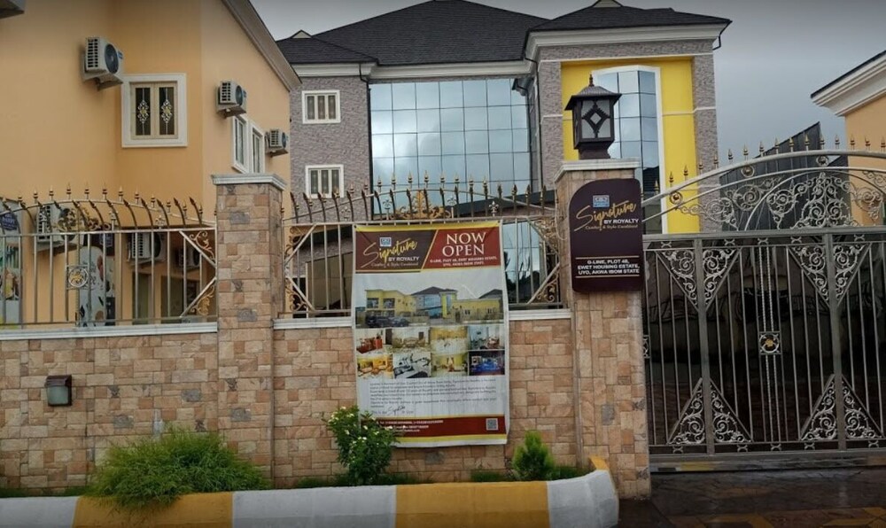 Signature by Royalty in Uyo, Nigeria