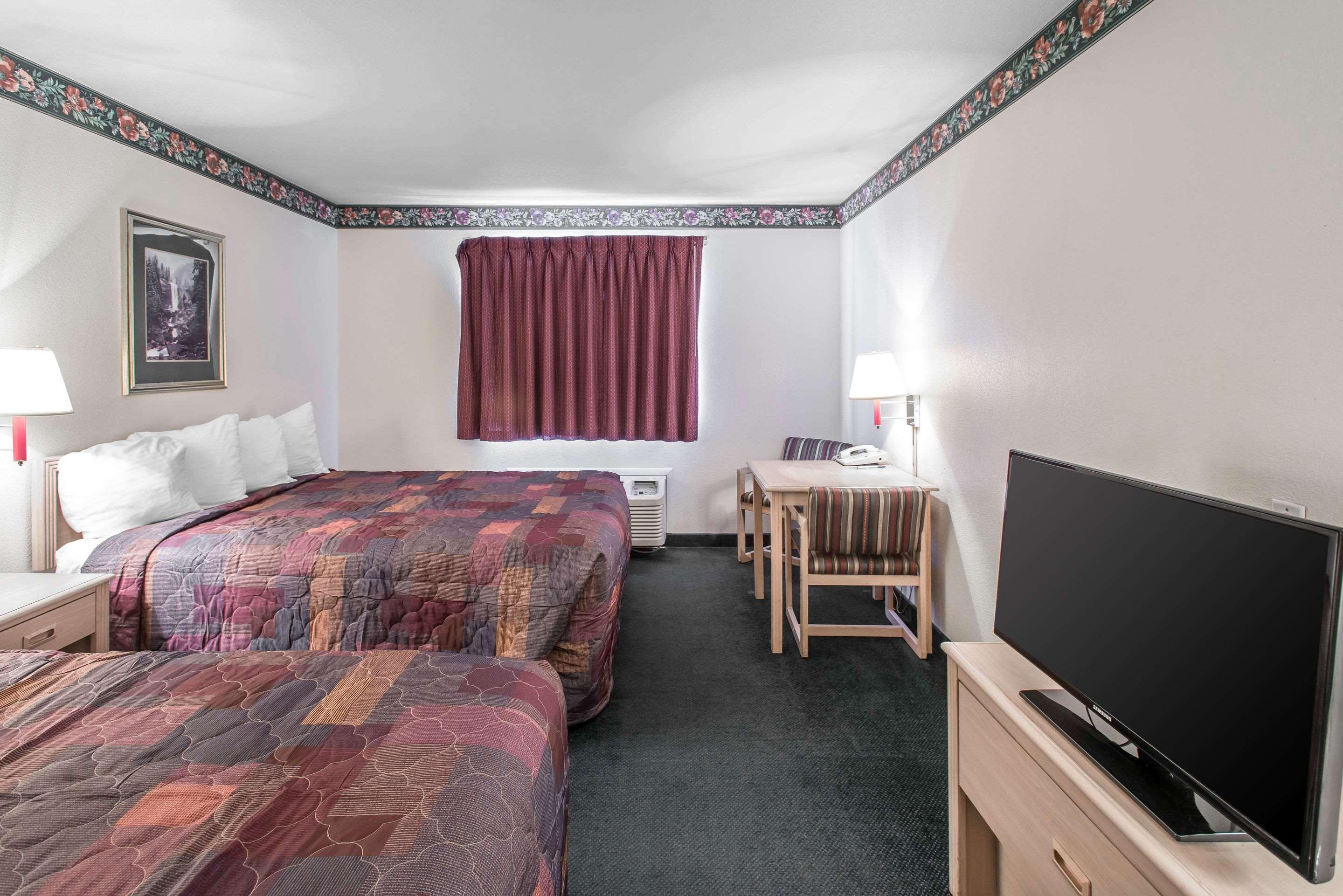 Baymont by Wyndham Loveland Fort Collins Area - photo 30