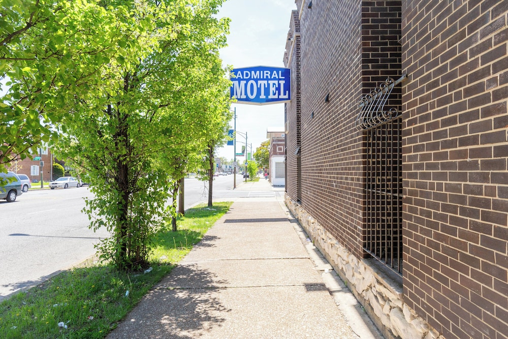 Admiral Motel By Oyo Chicago I 94 - photo 12
